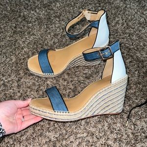 Cabi Denim White Sandal Wedges Size 10
